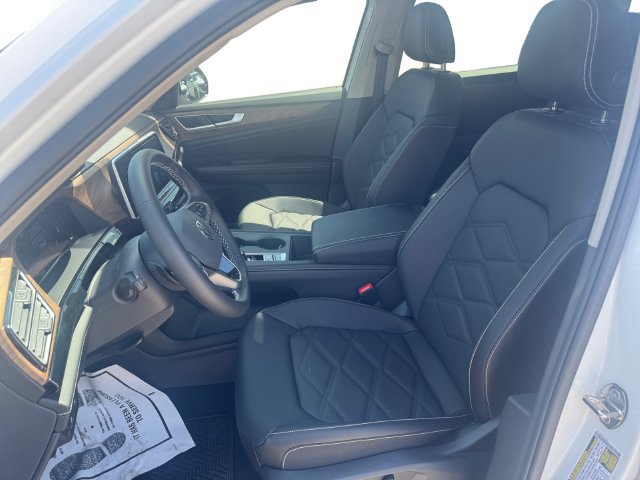 New 2026 Volkswagen Atlas SE FWD image 9