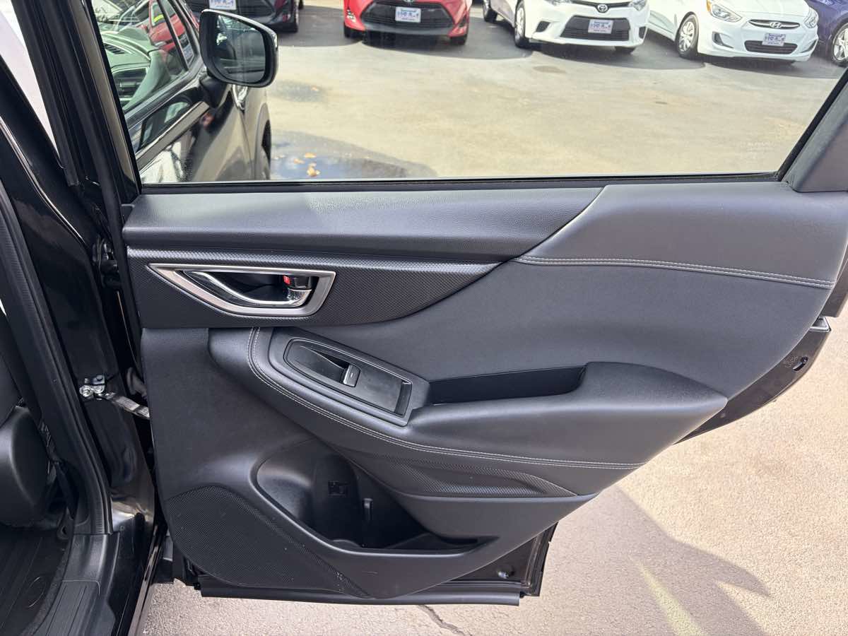 Used 2019 Subaru Forester Premium AWD/4WD image 24