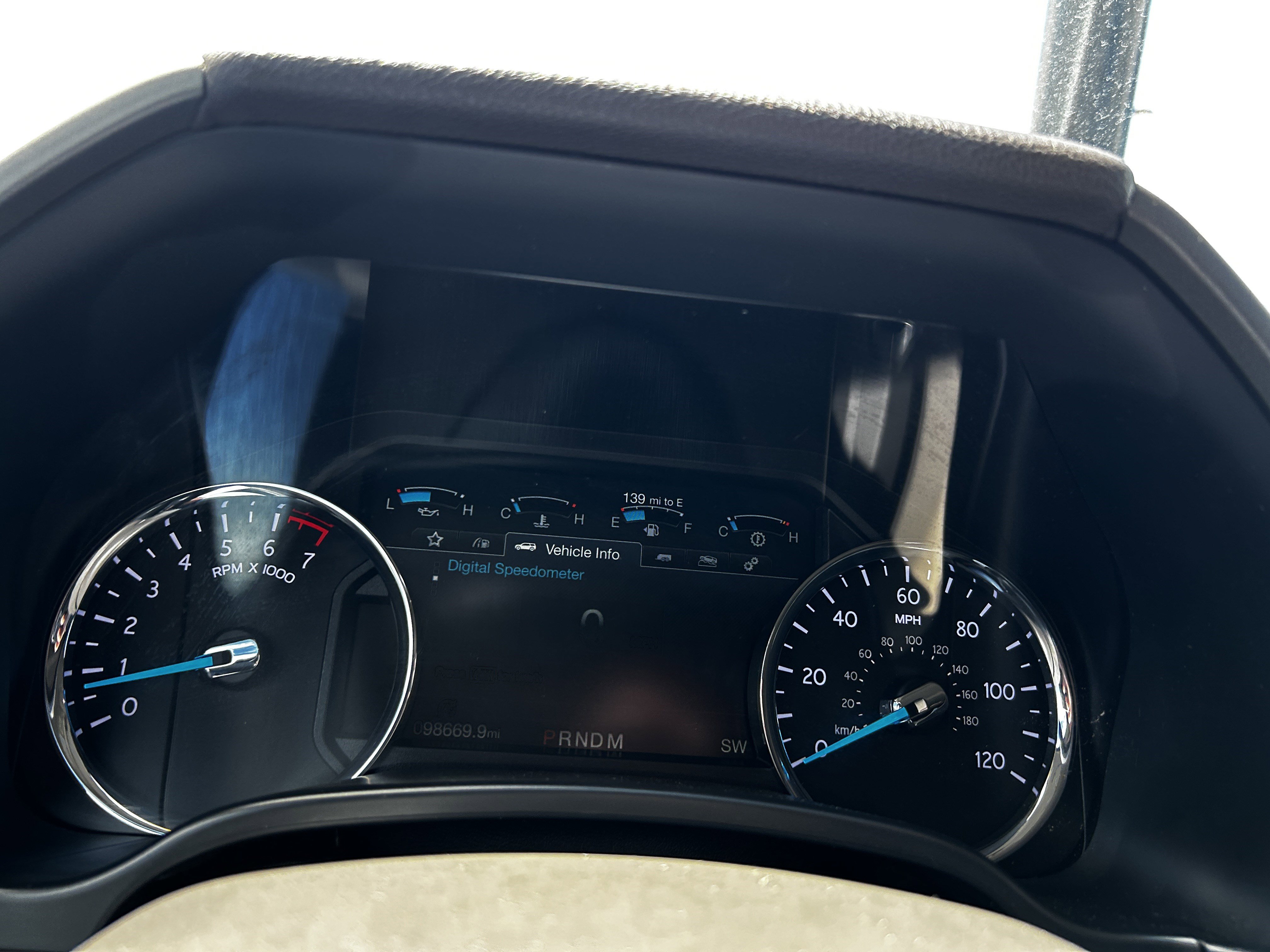 Used 2018 Ford Expedition Max XLT w/ Equipment Group 202A AWD/4WD image 16