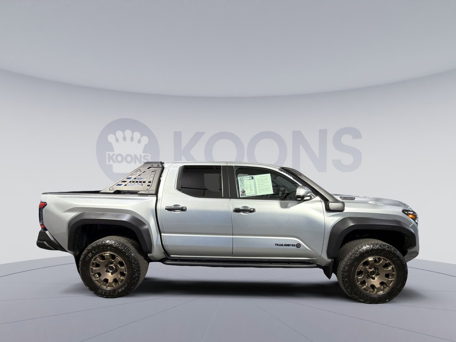 Used 2024 Toyota Tacoma Trailhunter image 8