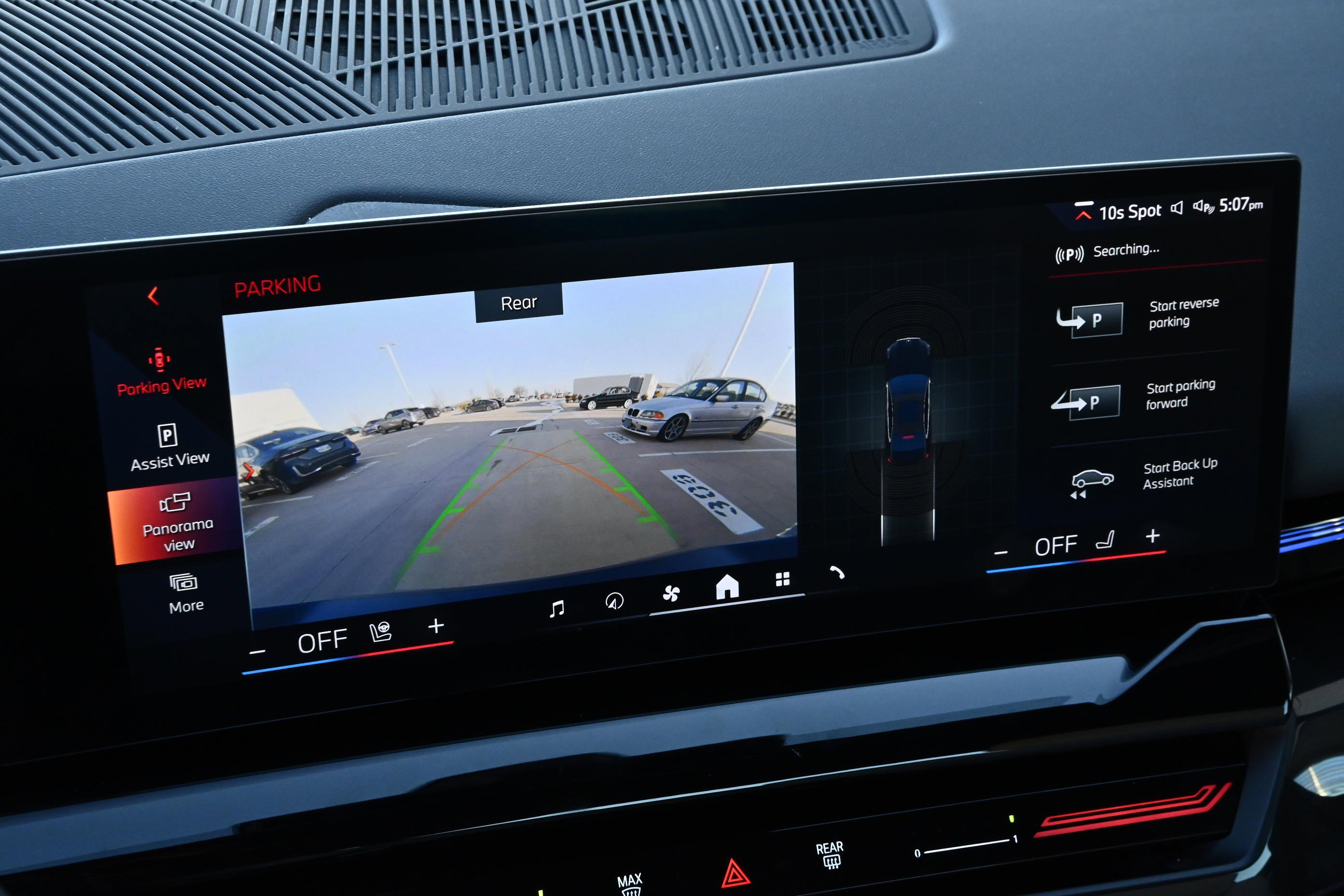 Certified 2024 BMW 530i w/ Convenience Package image 14