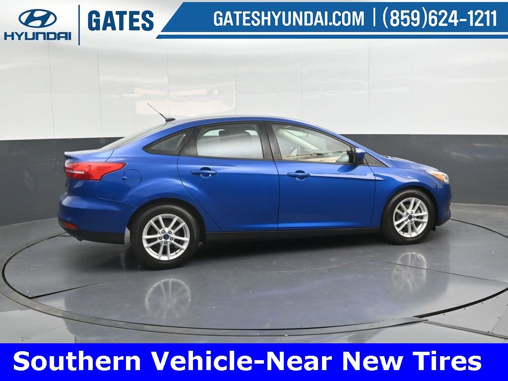 Used 2018 Ford Focus SE image 3