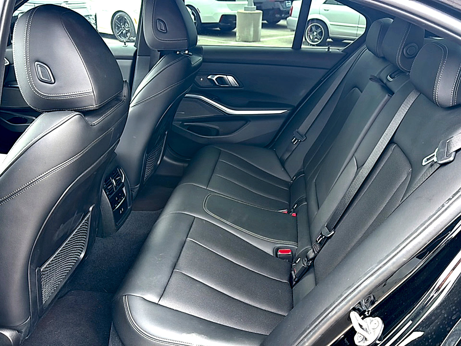 Certified 2023 BMW 330i Sedan w/ M Sport Package RWD image 8