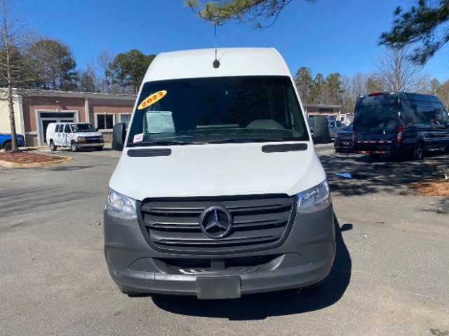 Used 2023 Mercedes-Benz Sprinter 2500 image 4
