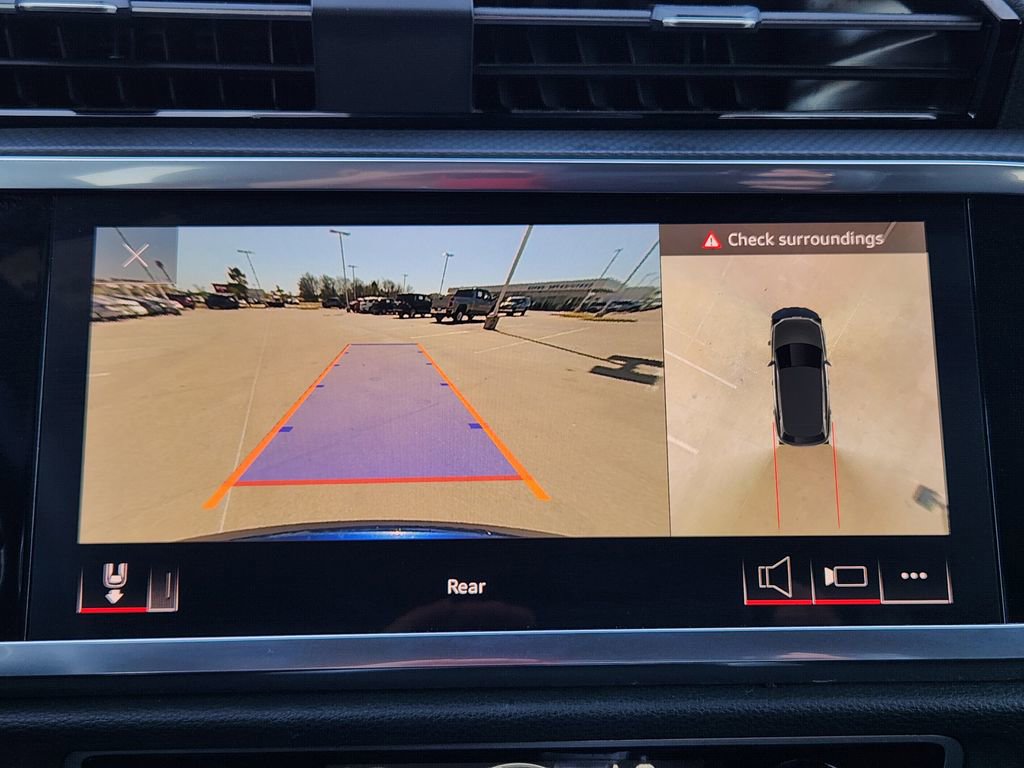 Used 2023 Audi Q3 2.0T Premium Plus image 23