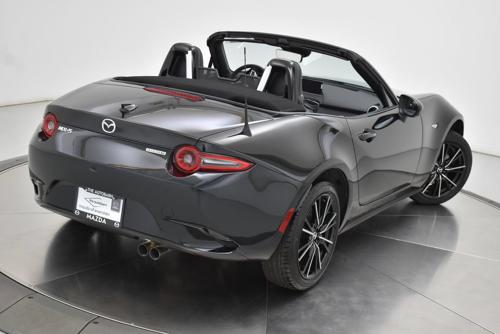 Certified 2025 MAZDA MX-5 Miata Grand Touring RWD image 15