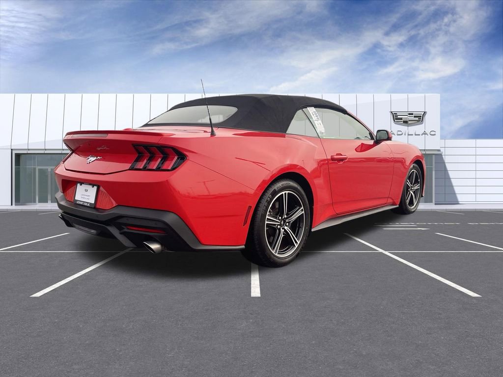Used 2025 Ford Mustang Premium image 8