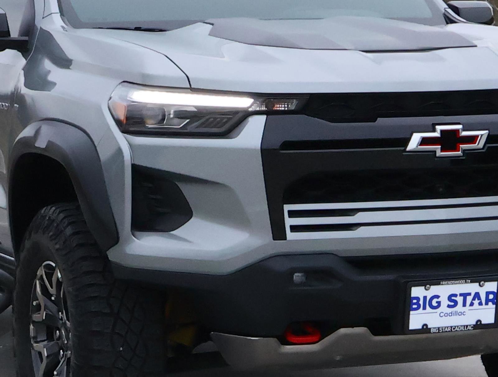 Used 2024 Chevrolet Colorado ZR2 w/ ZR2 Convenience Package III image 9