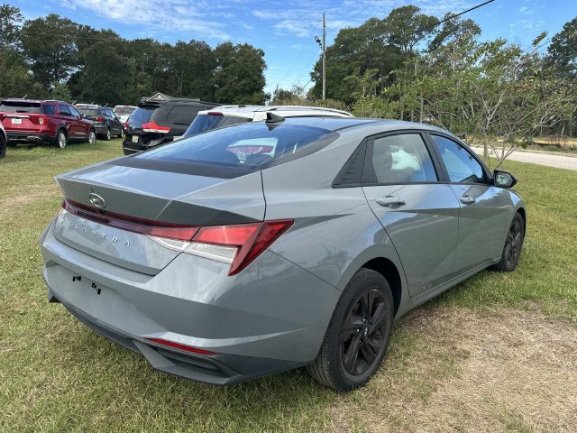 Used 2021 Hyundai Elantra SEL FWD image 6