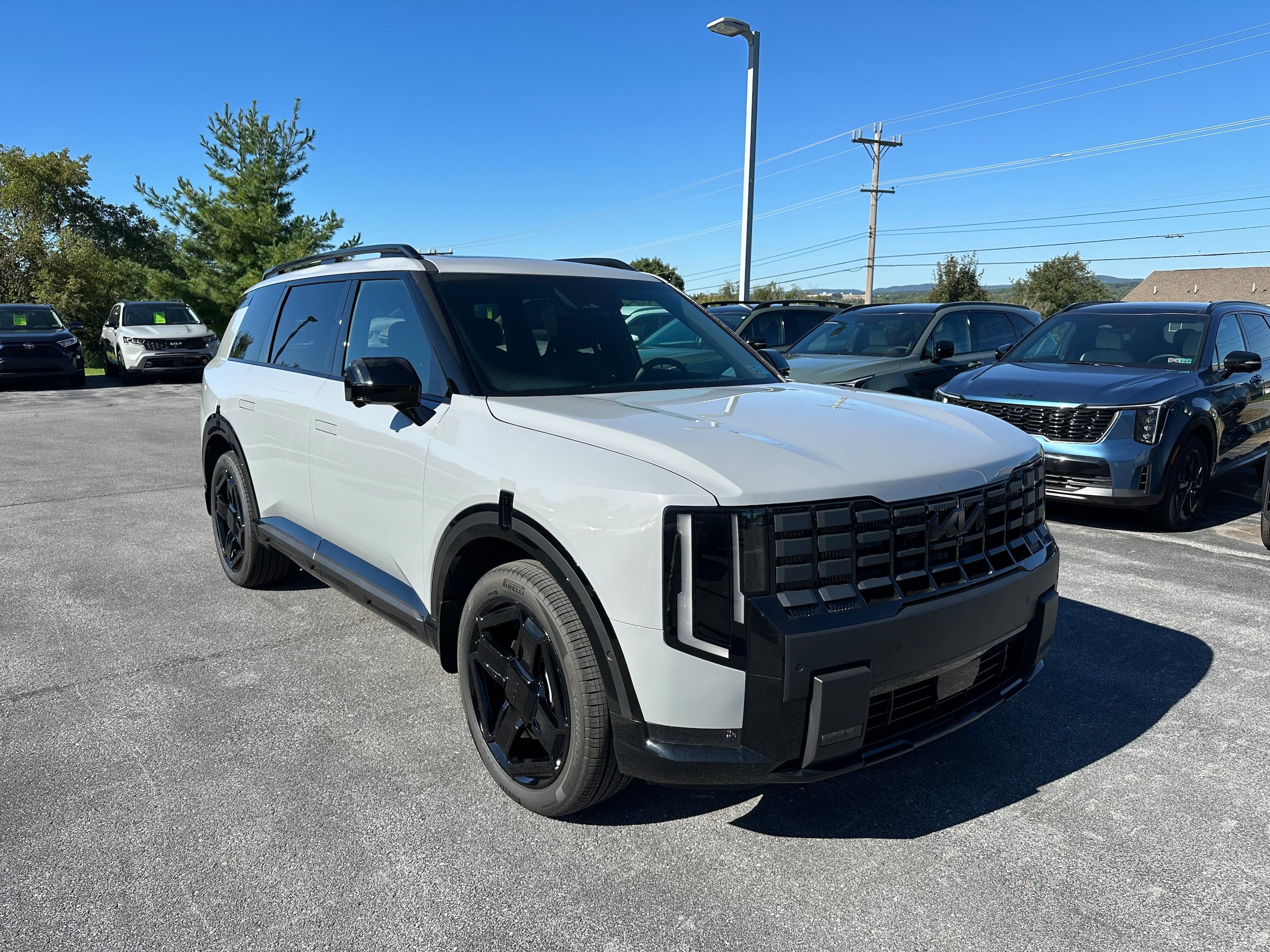 New 2027 Kia Telluride SX X-Line w/ Towing Package AWD/4WD image 3