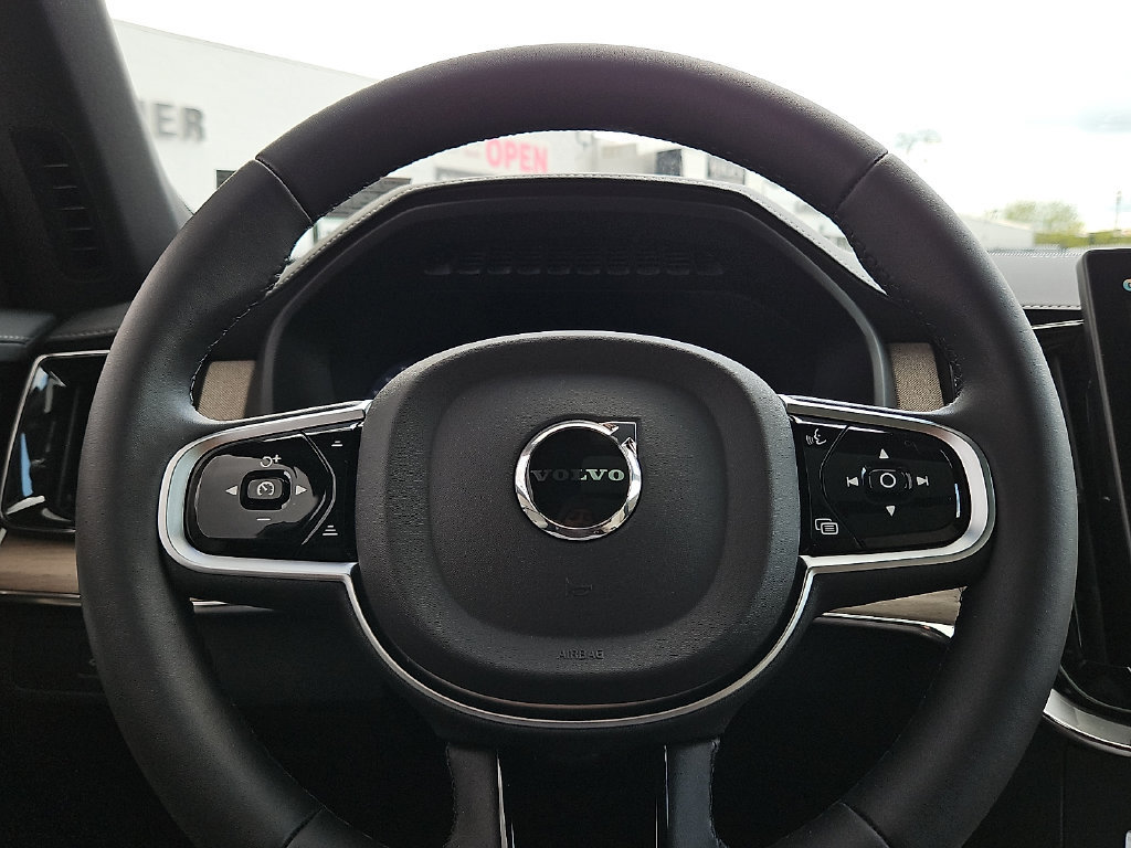 New 2026 Volvo XC90 B6 Plus w/ Protection Package Premier AWD/4WD image 19