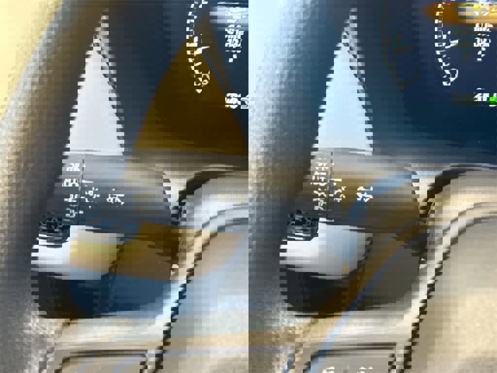 Certified 2025 Honda HR-V LX image 26