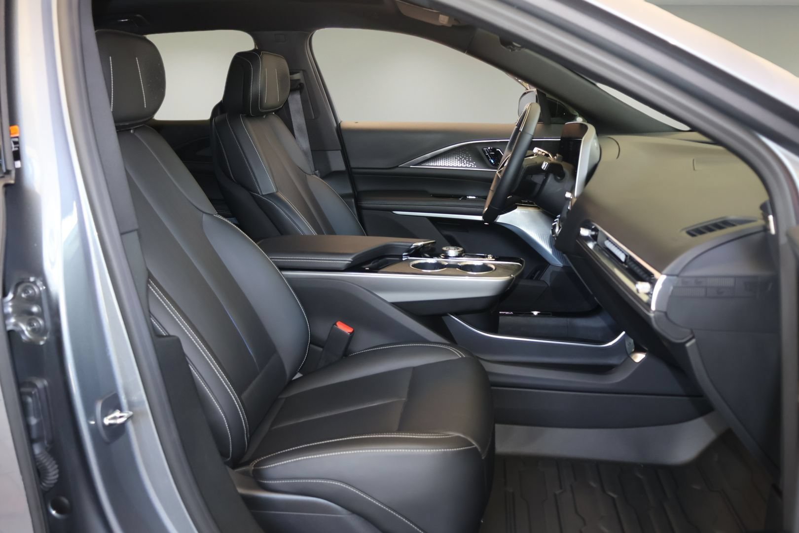 Certified 2023 Cadillac Lyriq 2WD image 18