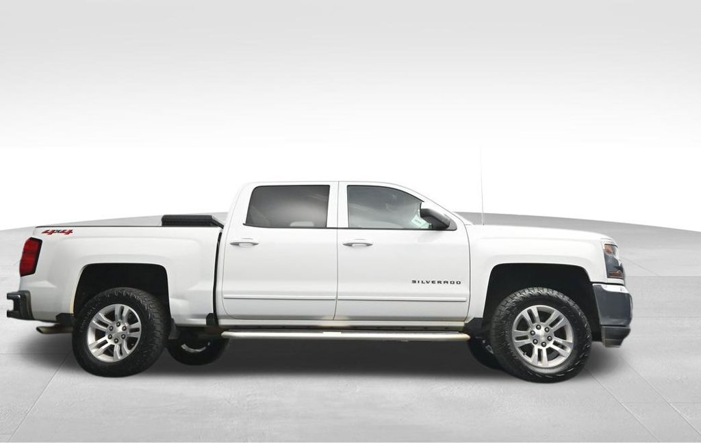 Used 2018 Chevrolet Silverado 1500 LT w/ All Star Edition AWD/4WD image 43