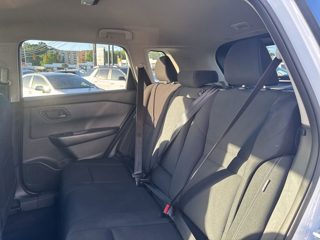 Used 2024 Nissan Rogue S AWD/4WD image 24