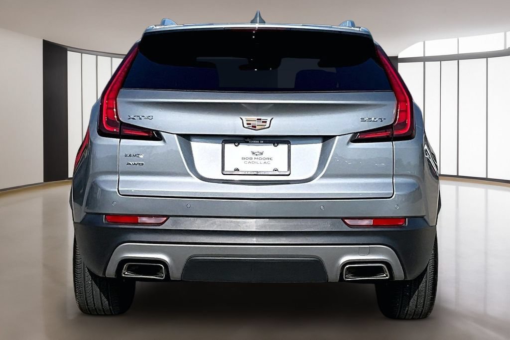 Used 2023 Cadillac XT4 Premium Luxury w/ Cold Weather Package AWD/4WD image 4