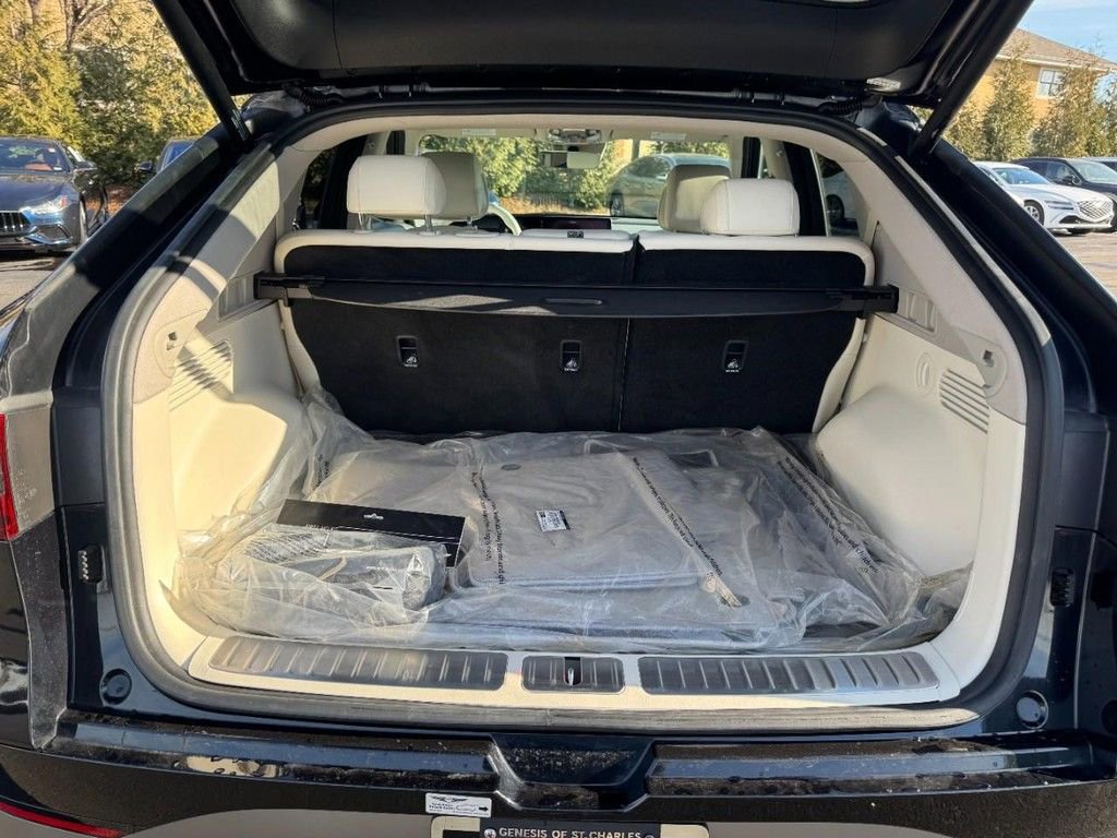 Certified 2025 Genesis GV60 Advanced image 6