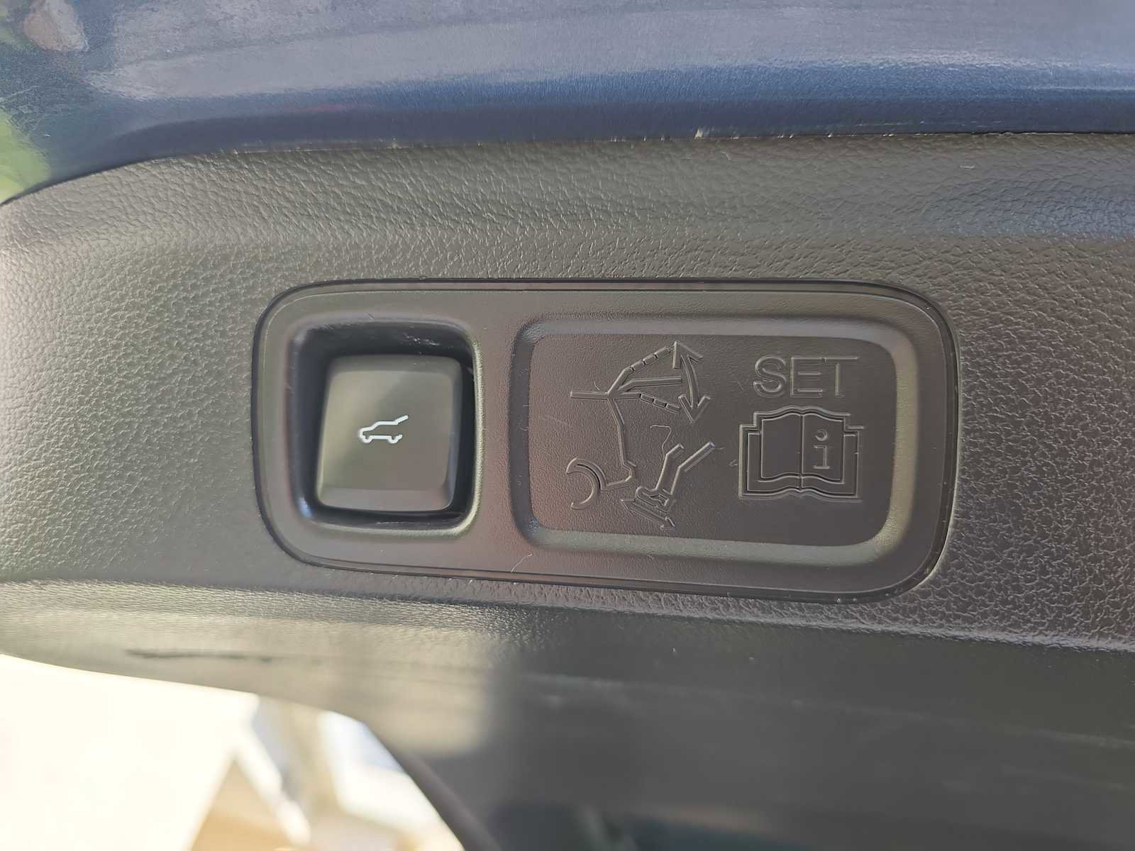 Used 2019 Ford Expedition Platinum image 27