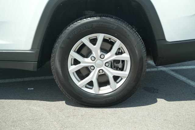 Used 2022 Jeep Grand Cherokee L Limited w/ Luxury Tech Group II AWD/4WD image 48