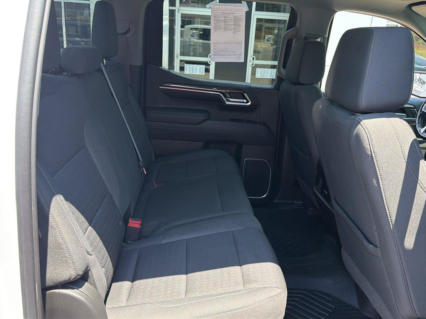 Used 2022 Chevrolet Silverado 1500 RST AWD/4WD image 10