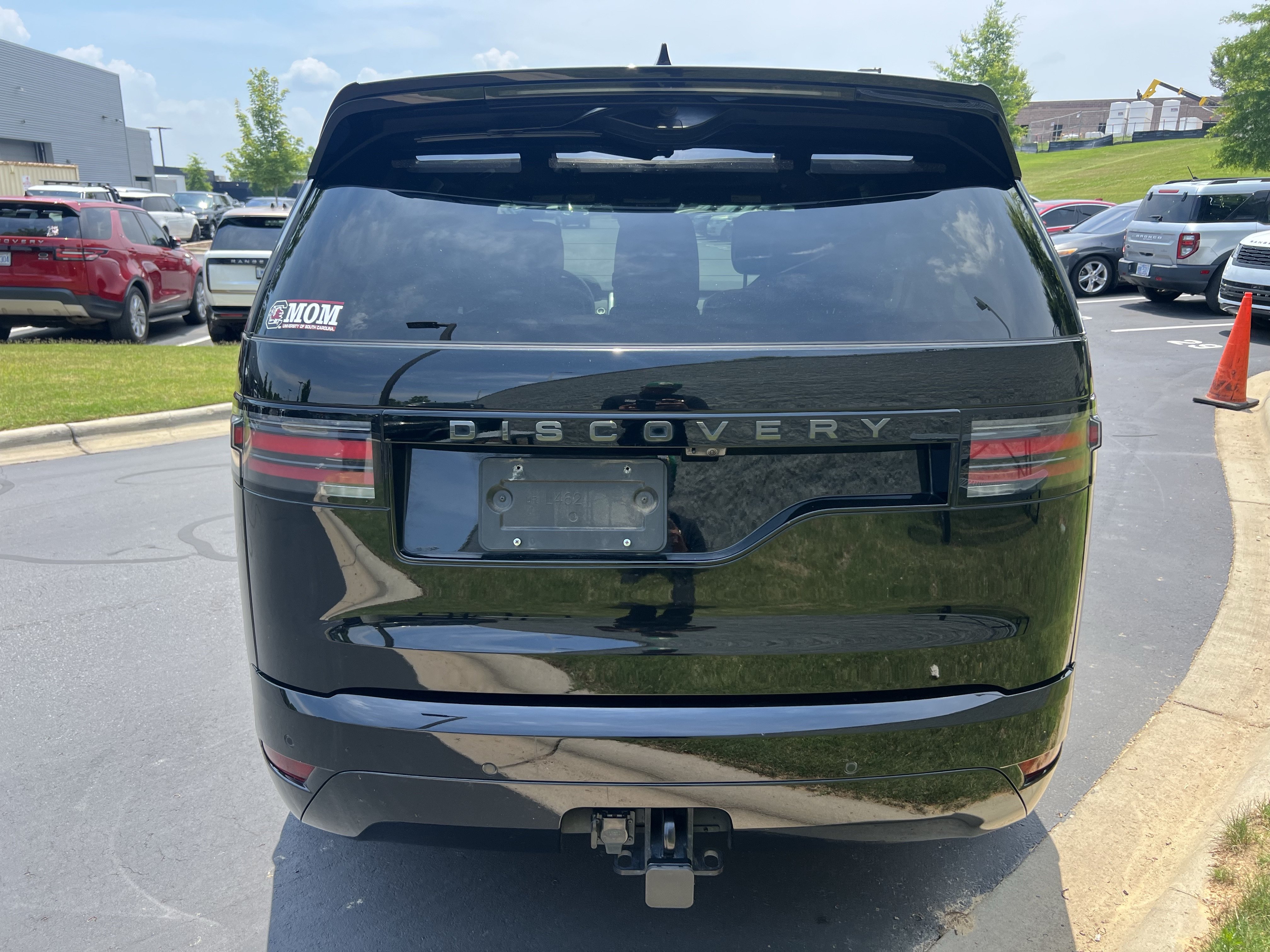 Certified 2025 Land Rover Discovery Dynamic SE AWD/4WD image 6
