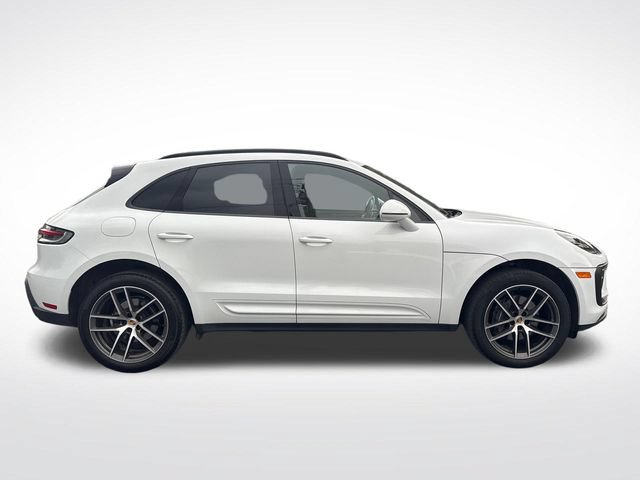 Used 2022 Porsche Macan AWD/4WD image 6