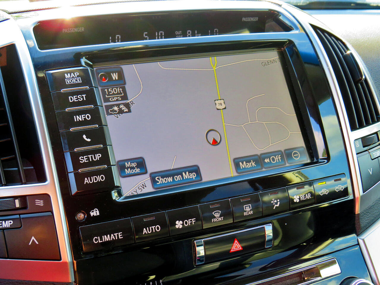 Used 2015 Toyota Land Cruiser image 26