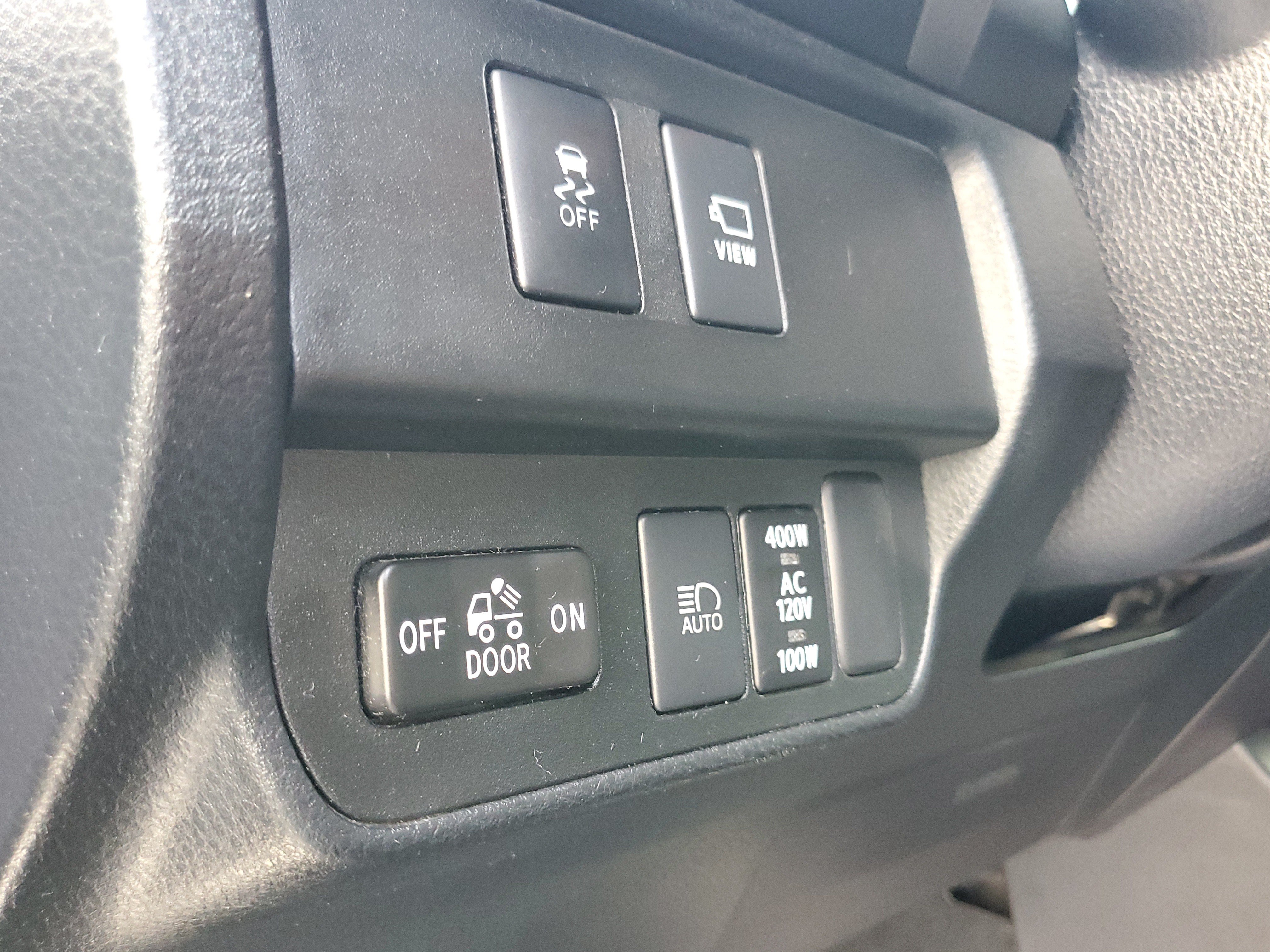Used 2020 Toyota Tacoma Limited AWD/4WD image 22