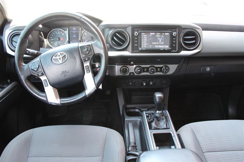 Used 2019 Toyota Tacoma SR5 AWD/4WD image 16