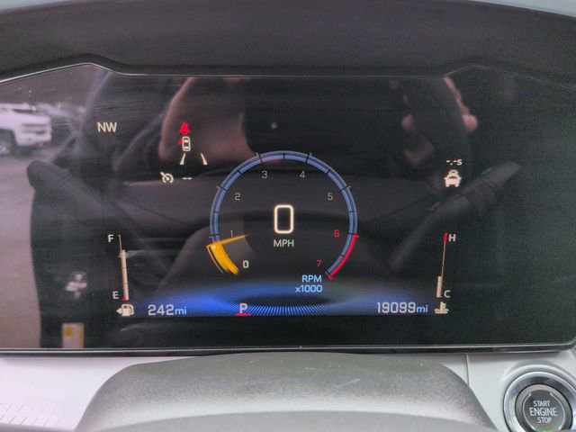 Used 2025 Chevrolet Trax LT image 12