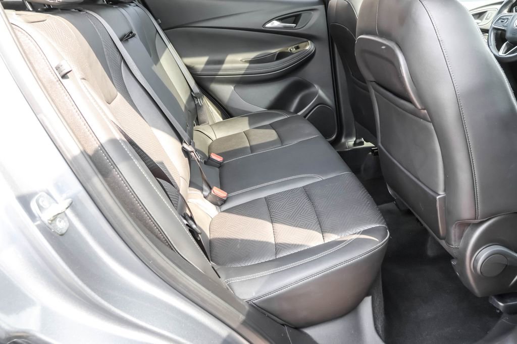 Used 2021 Buick Encore GX Essence w/ Experience Buick Package AWD/4WD image 35