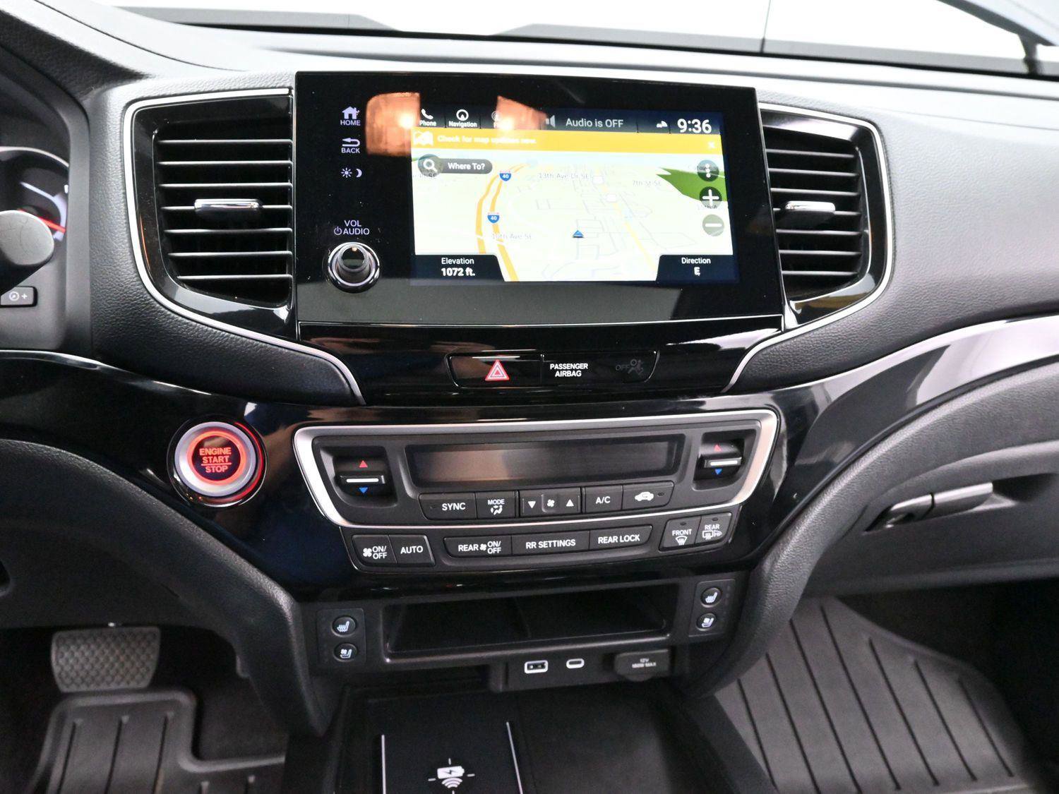 Used 2024 Honda Passport Black Edition image 25