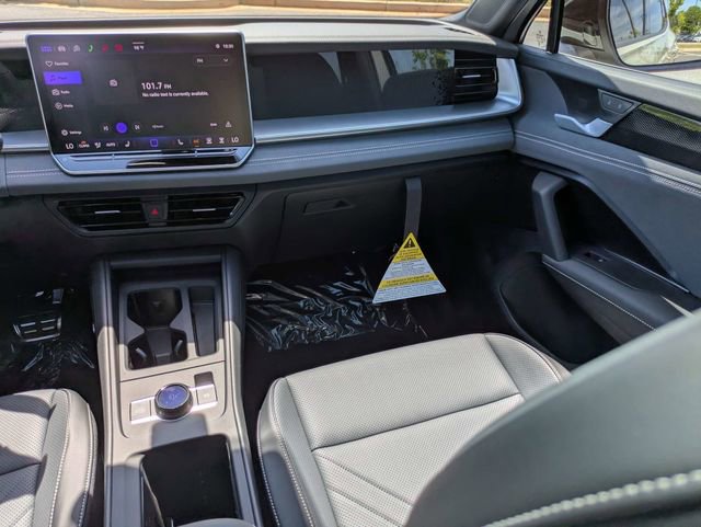 New 2026 Volkswagen Tiguan SE R-Line FWD image 17
