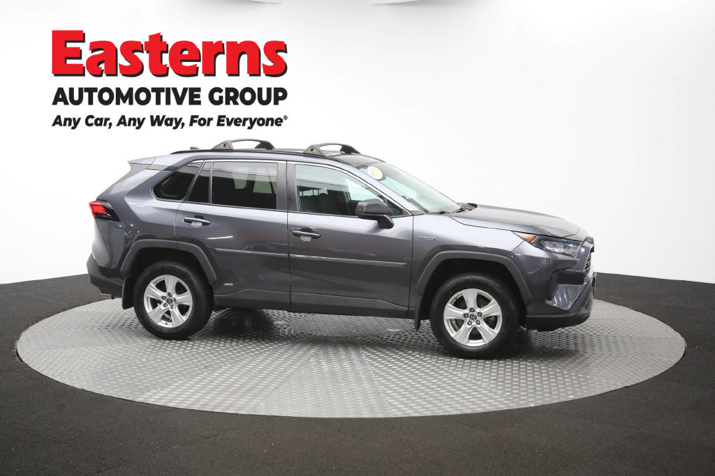 Used 2021 Toyota RAV4 LE w/ Carpet Mat Package (TMS) AWD/4WD image 48
