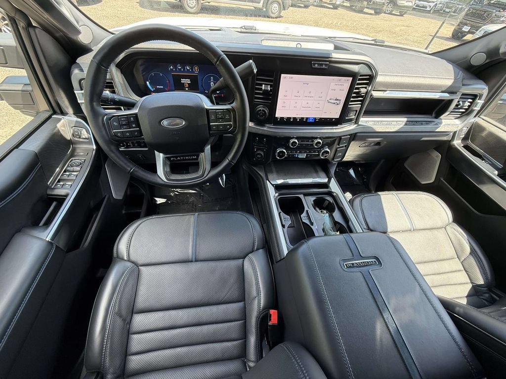 Used 2025 Ford F250 Platinum AWD/4WD image 15