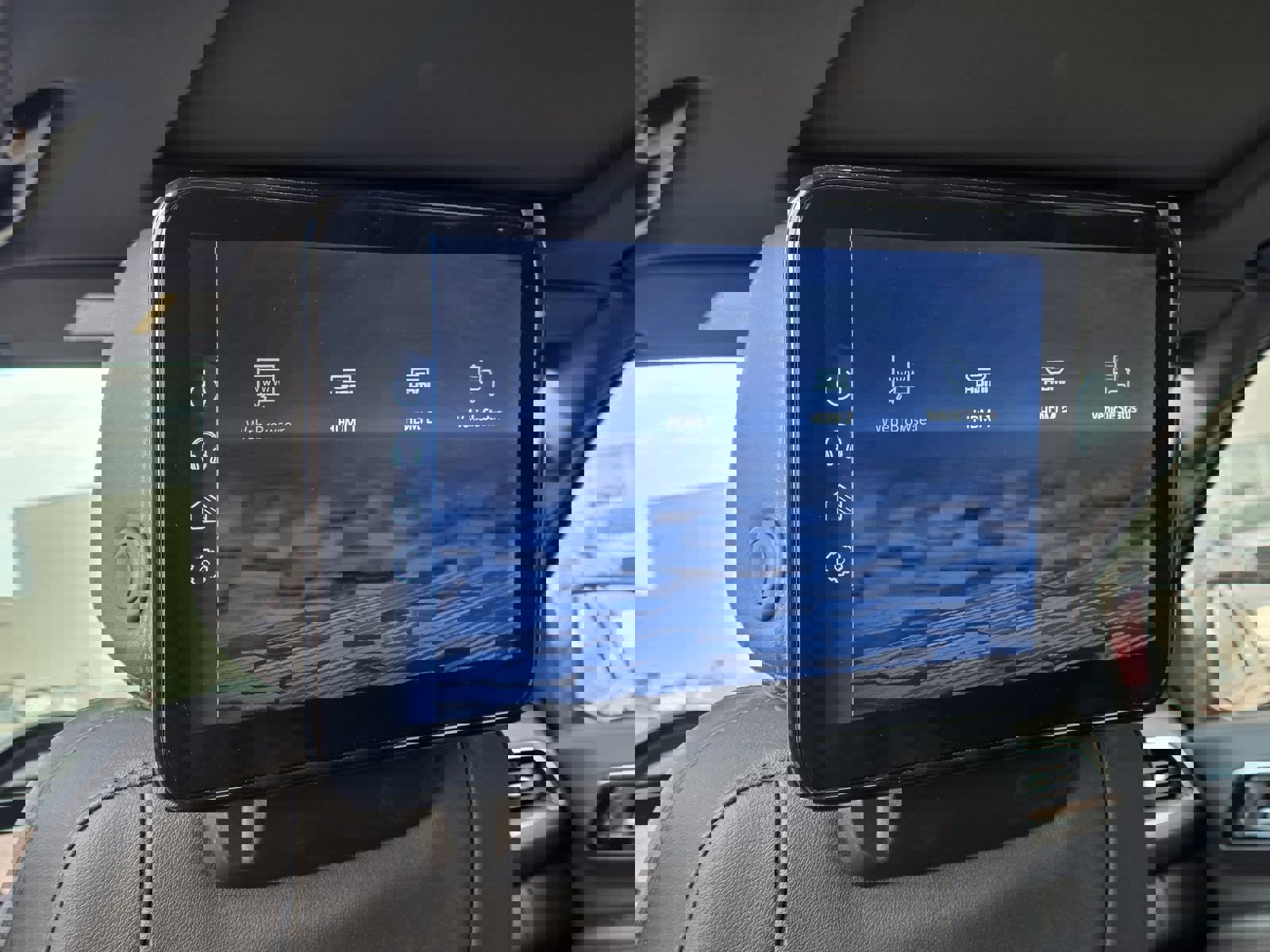 New 2026 Chevrolet Tahoe High Country image 13