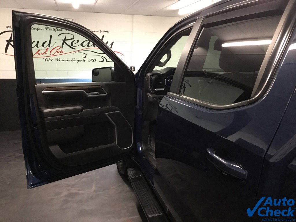 Used 2022 Chevrolet Silverado 1500 LT AWD/4WD image 15