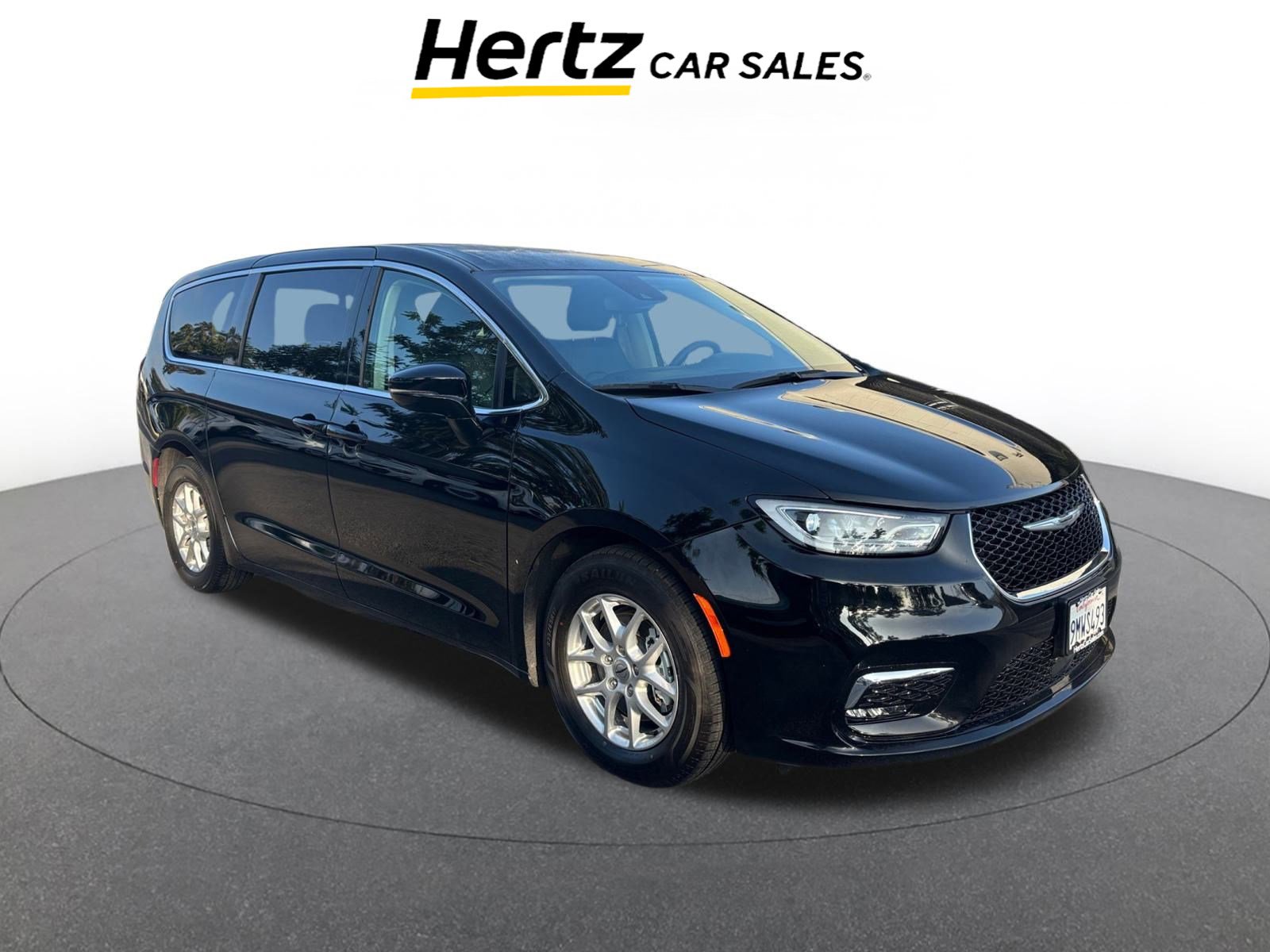Used 2024 Chrysler Pacifica Touring-L