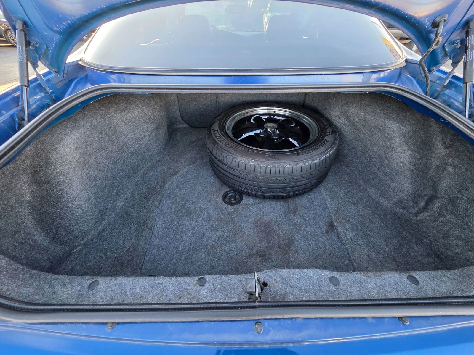 Used 2003 Chevrolet Monte Carlo SS image 8