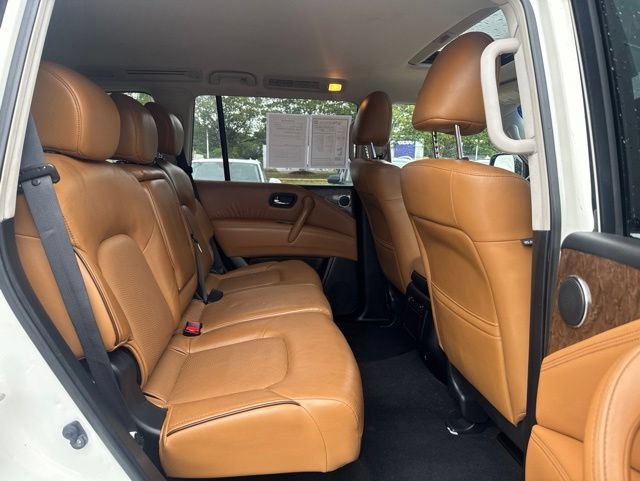 Used 2016 INFINITI QX80 4WD w/ Signature Edition Package image 14
