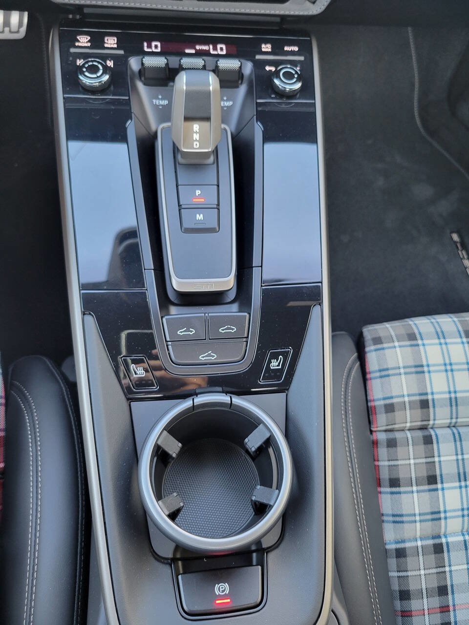 Used 2025 Porsche 911 Turbo S image 44