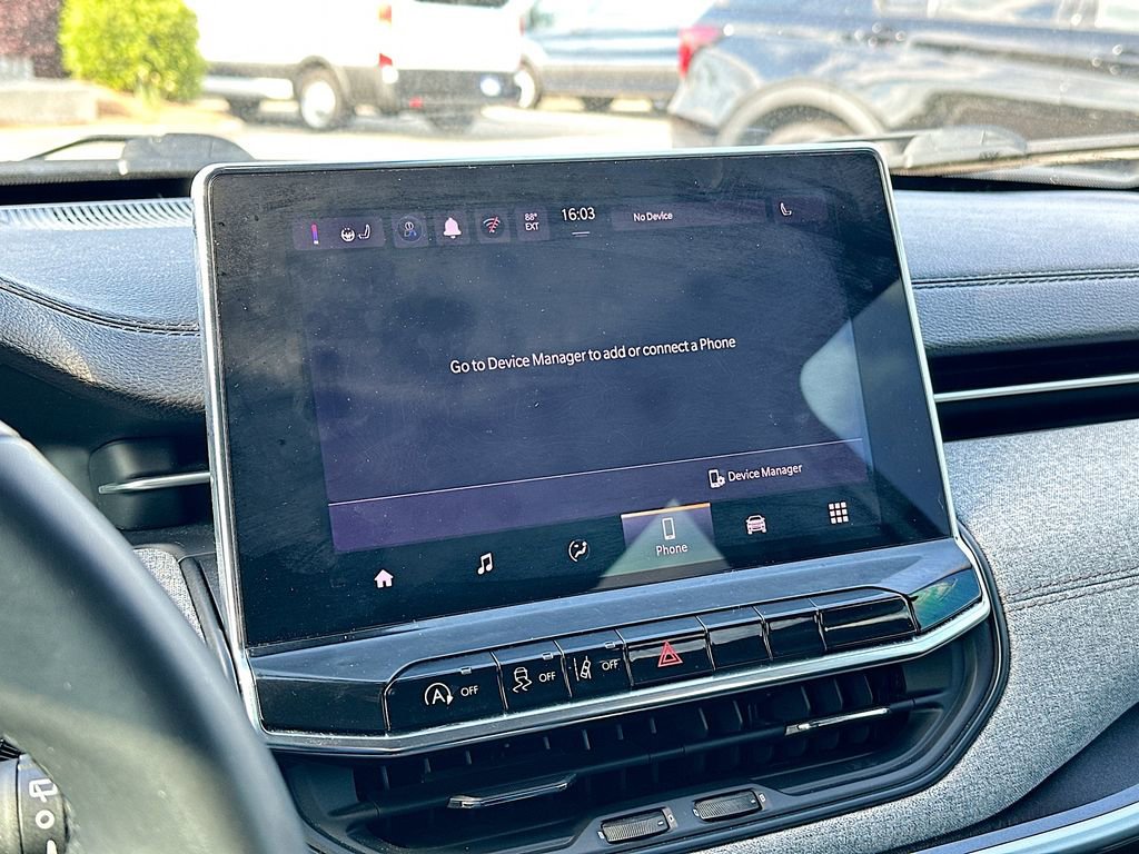 Used 2022 Jeep Compass Latitude image 13