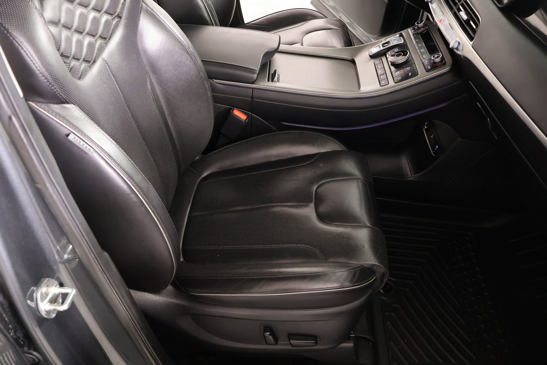 Used 2022 Hyundai Palisade Limited image 15