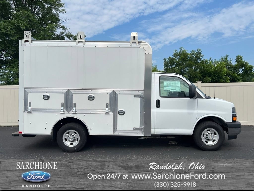 Used 2023 Chevrolet Express 3500 w/ Power Convenience Package RWD video 1