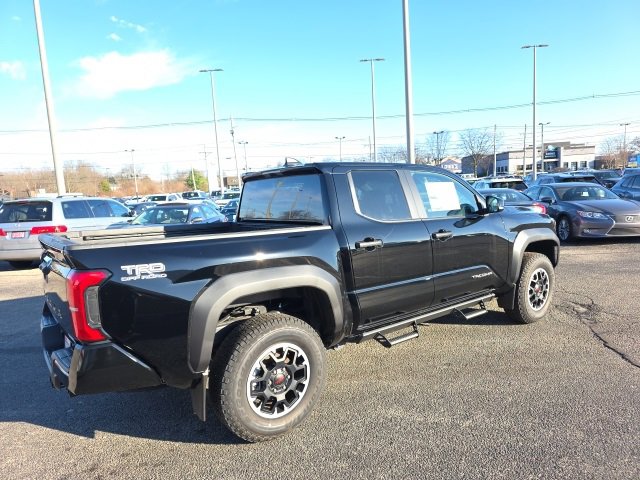 New 2024 Toyota Tacoma TRD Off-Road image 3