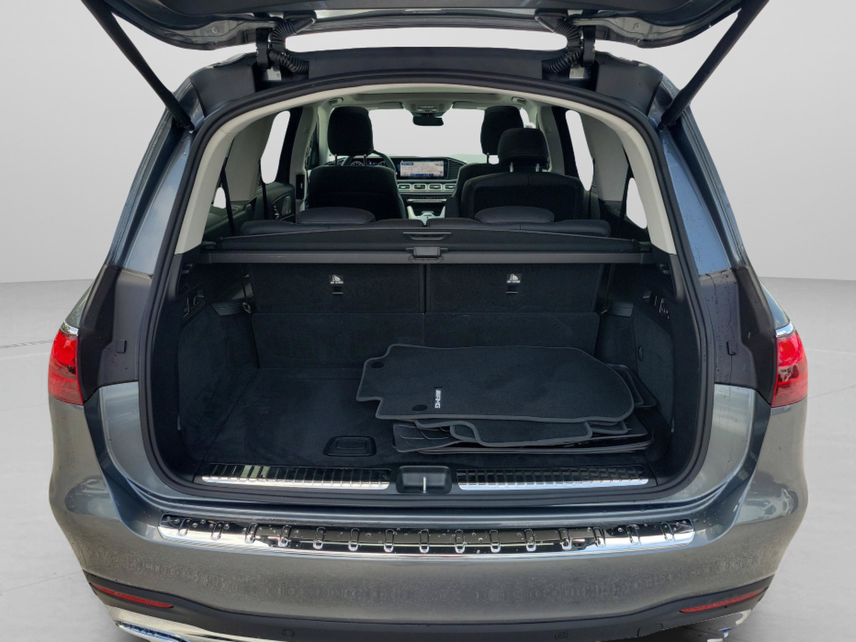 Certified 2026 Mercedes-Benz GLS 450 4MATIC image 5