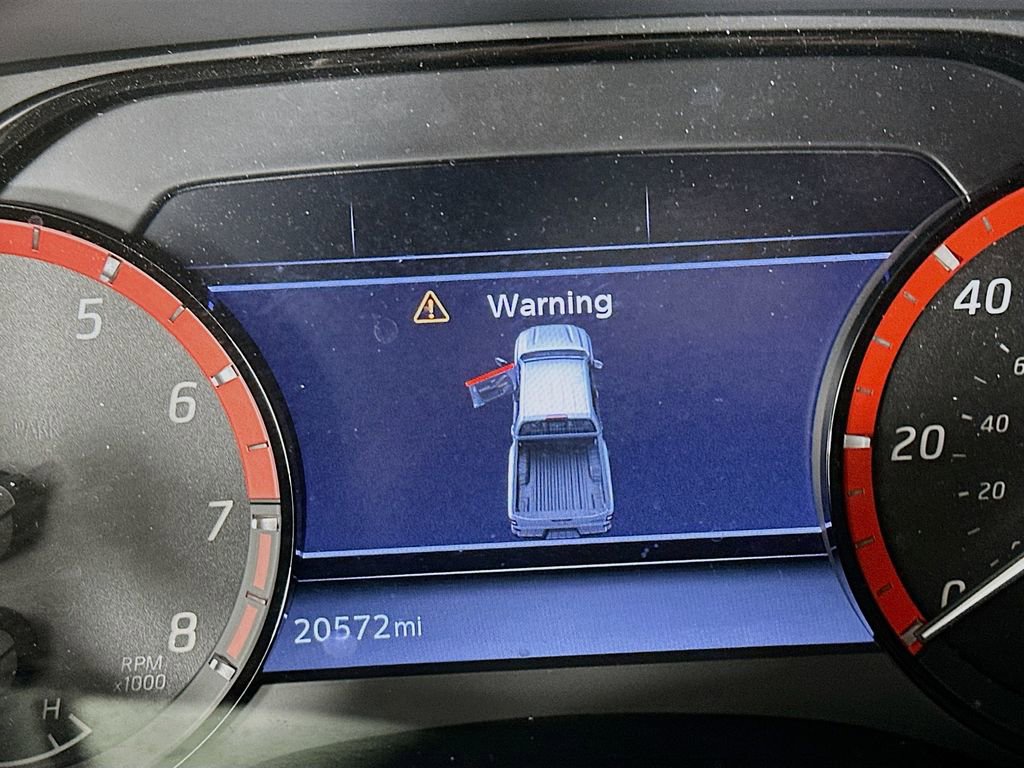 Certified 2024 Nissan Frontier PRO-4X w/ Off-Road Protection Package image 18