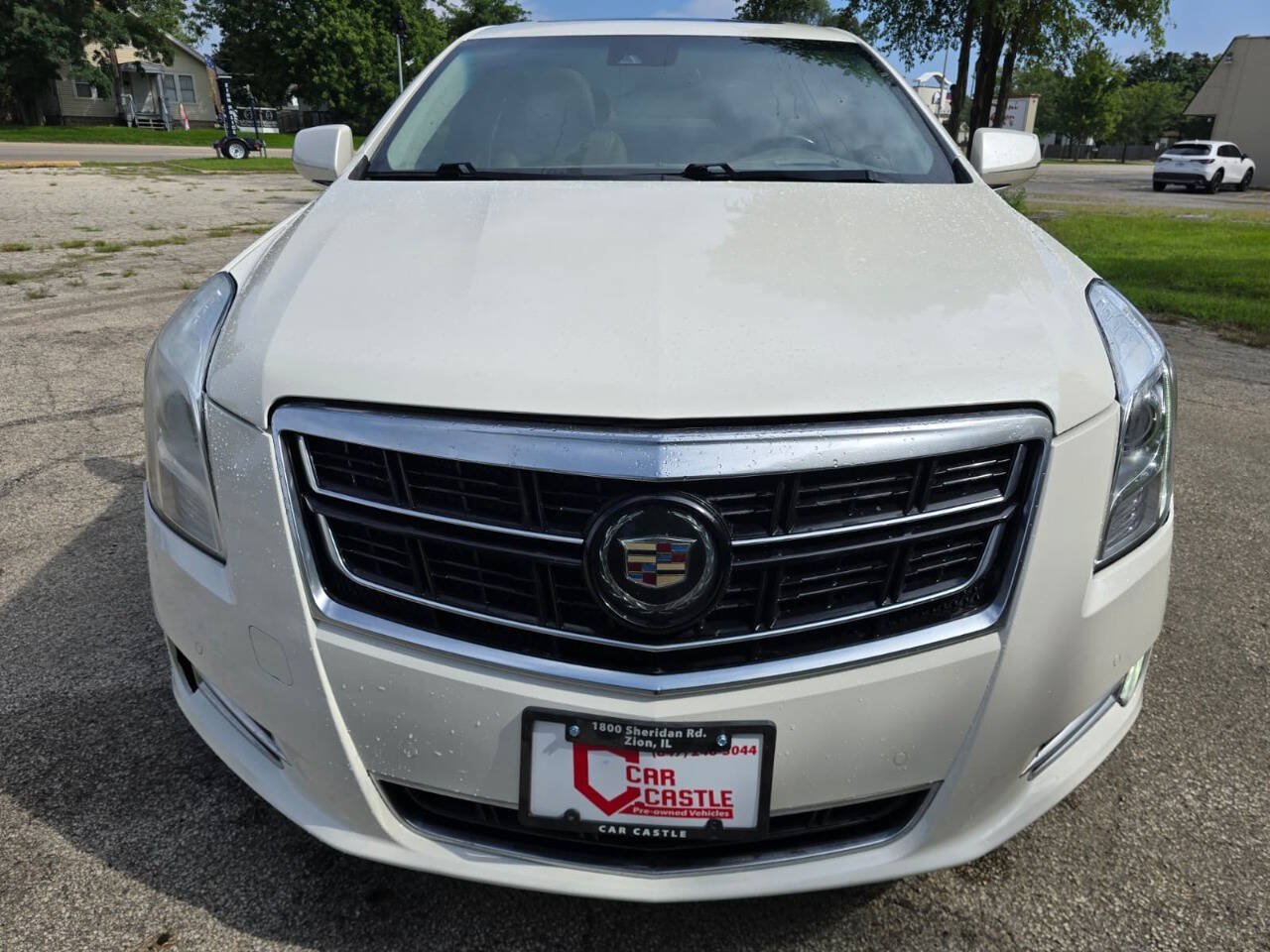 Used 2014 Cadillac XTS Platinum AWD/4WD image 2