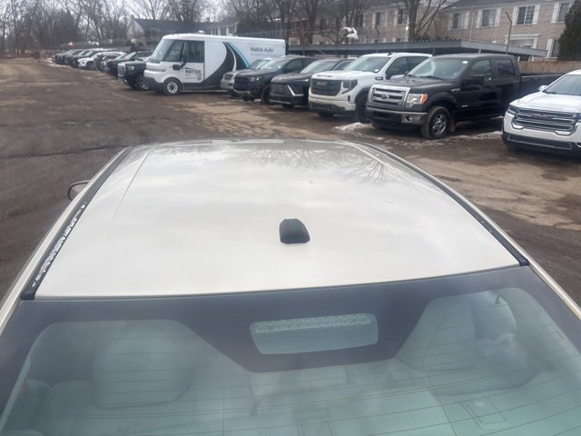 Used 2011 Ford Taurus SEL w/ 201A Rapid Spec Order Code image 5