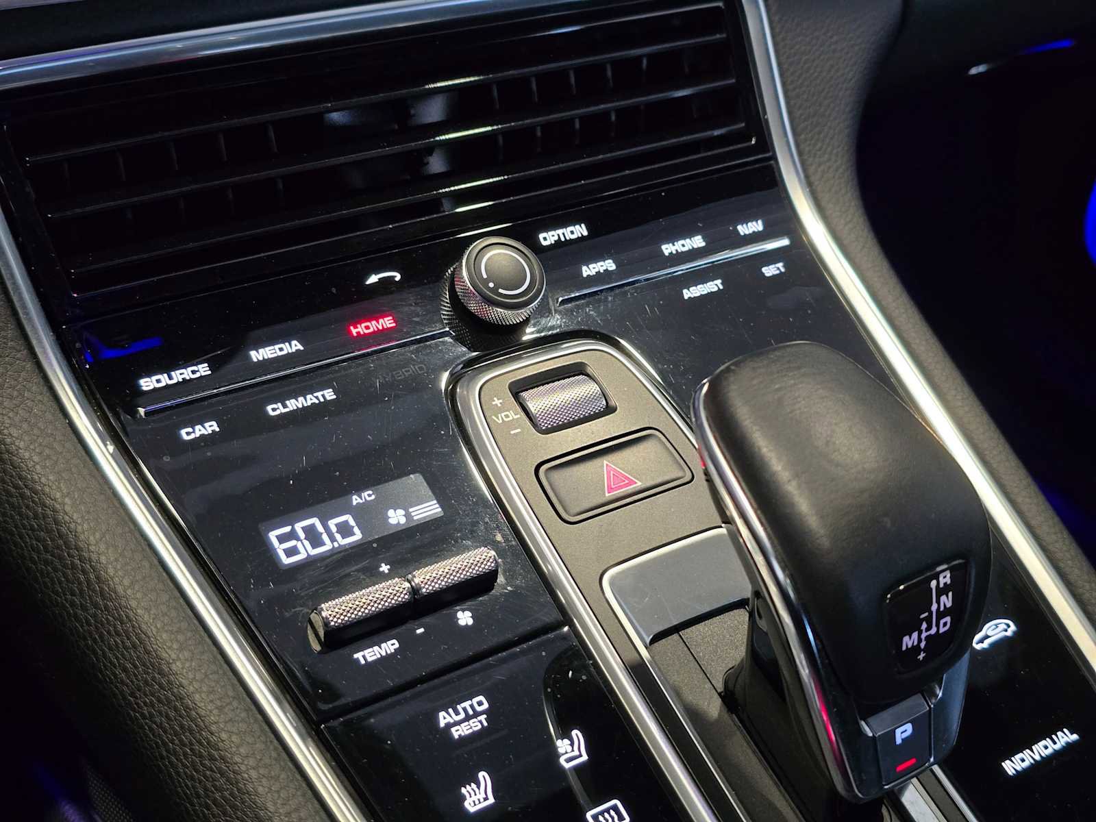 Used 2018 Porsche Panamera 4S AWD/4WD image 28